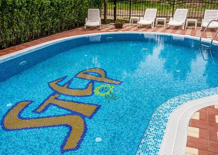 斯戴普斯酒店 3*