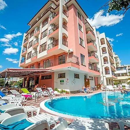 Step Hotel 3*