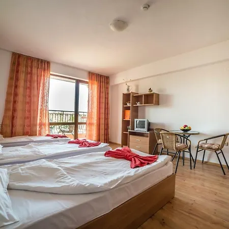 Step Hotel 3*